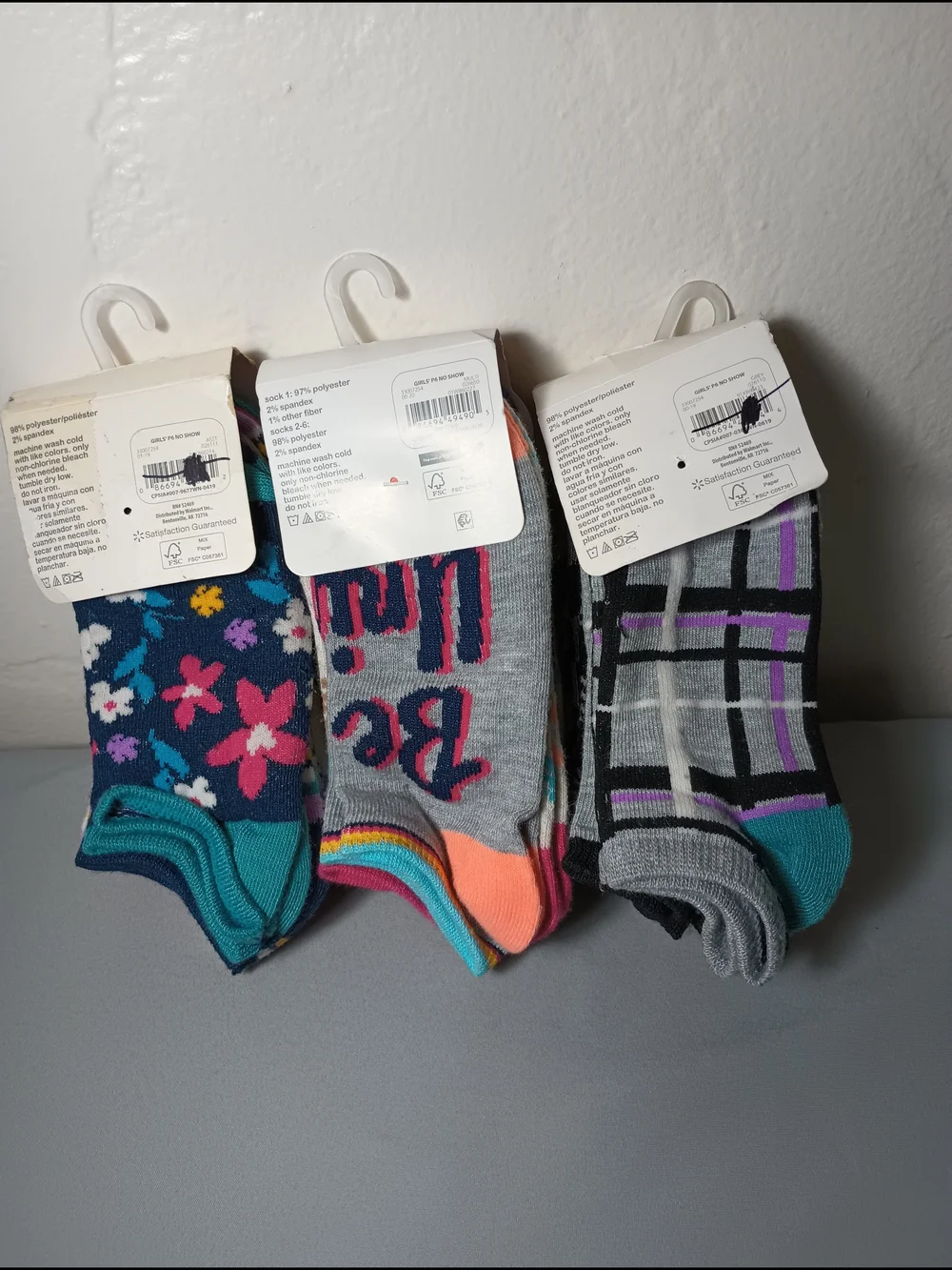 Wonder Nation Girls' No Show Socks (3)